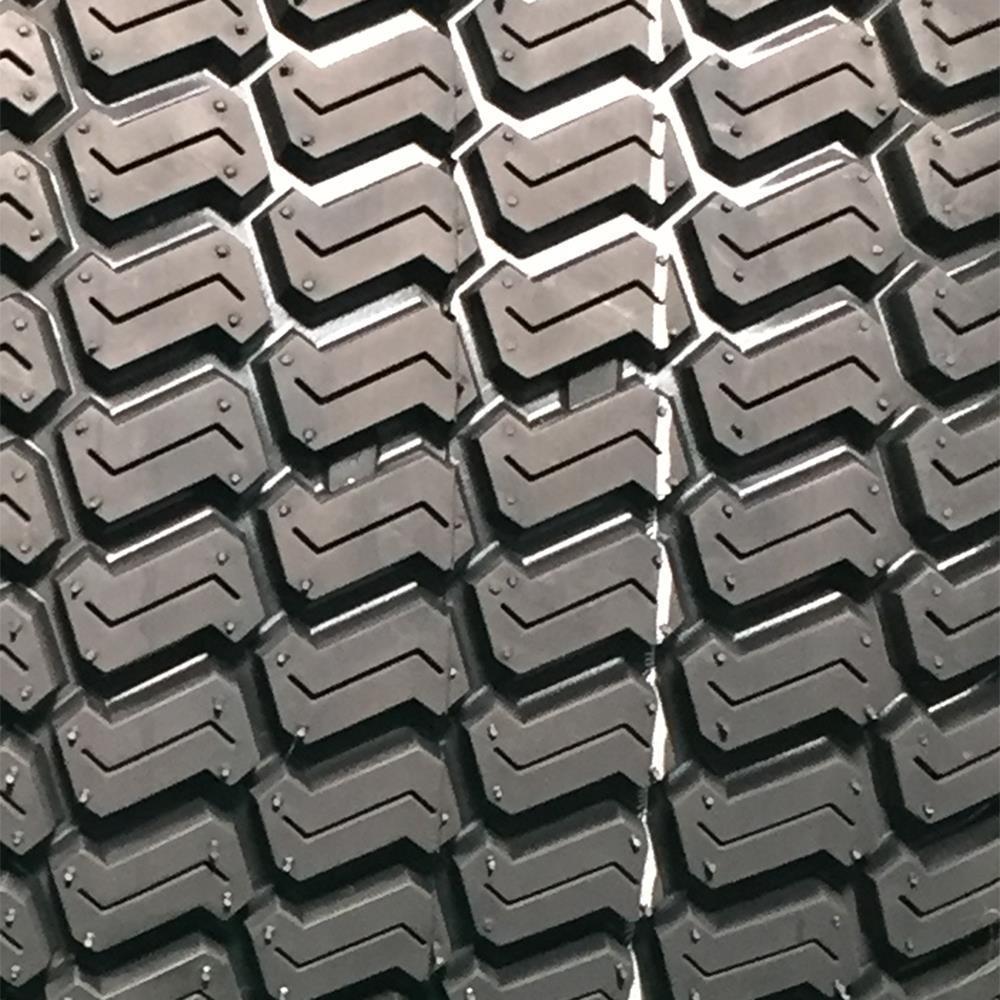 Pair of 18X7.5-8 4PR P332 Tubeless Lawn & Garden Tires 580LBS